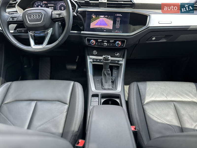 Позашляховик / Кросовер Audi Q3 2019 в Вінниці