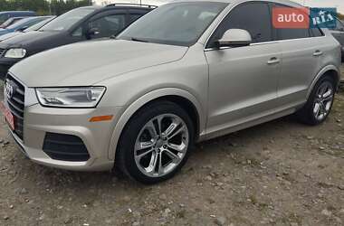 Внедорожник / Кроссовер Audi Q3 2016 в 