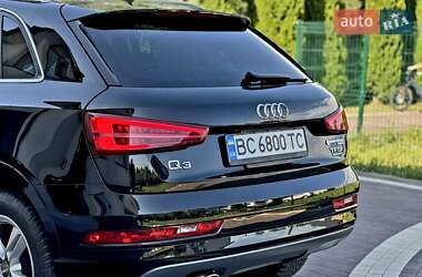 Позашляховик / Кросовер Audi Q3 2016 в 