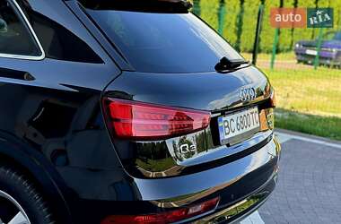 Позашляховик / Кросовер Audi Q3 2016 в 