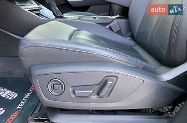 Внедорожник / Кроссовер Audi Q3 2019 в 