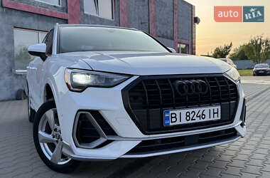 Внедорожник / Кроссовер Audi Q3 2019 в 
