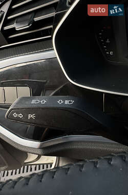 Внедорожник / Кроссовер Audi Q3 2019 в 