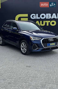 Внедорожник / Кроссовер Audi Q3 2020 в 