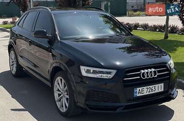 Внедорожник / Кроссовер Audi Q3 2017 в 