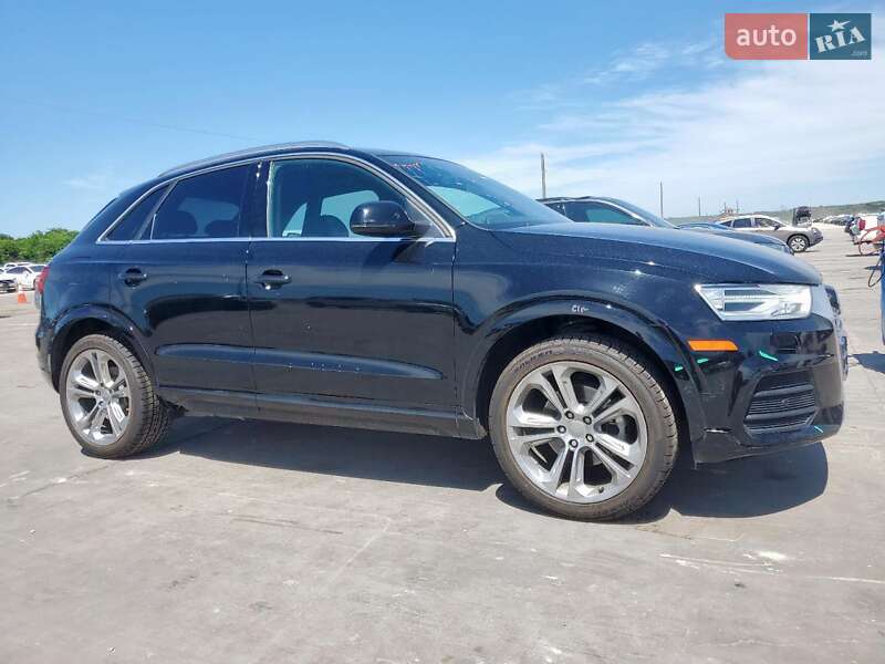 Позашляховик / Кросовер Audi Q3 2016 в Львові