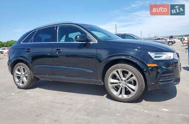 Позашляховик / Кросовер Audi Q3 2016 в 