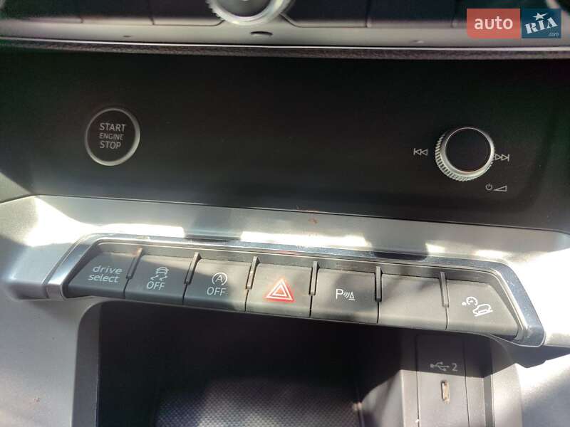 Внедорожник / Кроссовер Audi Q3 2022 в Стрые