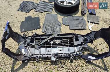 Внедорожник / Кроссовер Audi Q3 2022 в 