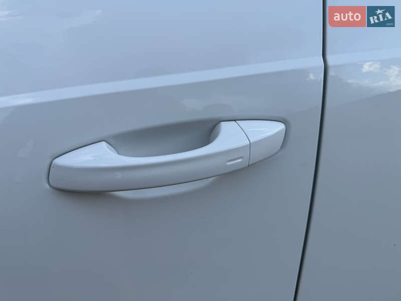 Внедорожник / Кроссовер Audi Q3 2021 в Одессе