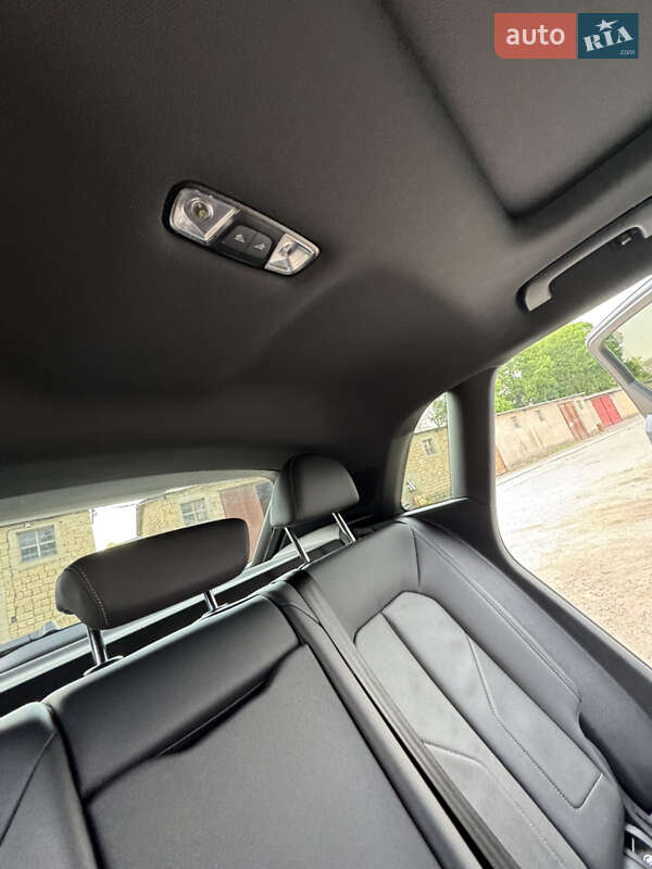 Внедорожник / Кроссовер Audi Q3 2021 в Одессе