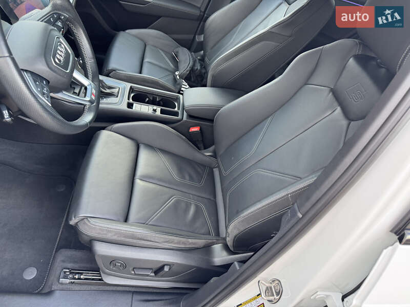 Внедорожник / Кроссовер Audi Q3 2021 в Одессе