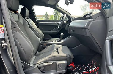 Внедорожник / Кроссовер Audi Q3 2020 в 