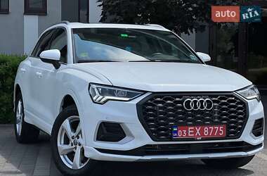 Внедорожник / Кроссовер Audi Q3 2020 в 