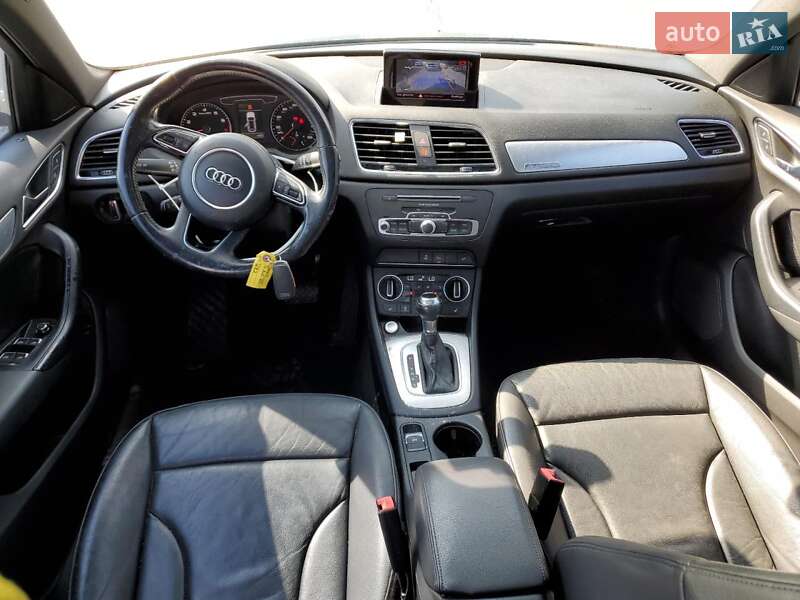Внедорожник / Кроссовер Audi Q3 2016 в Львове