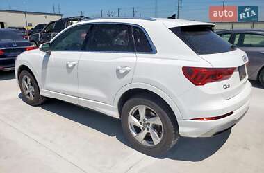 Внедорожник / Кроссовер Audi Q3 2020 в 