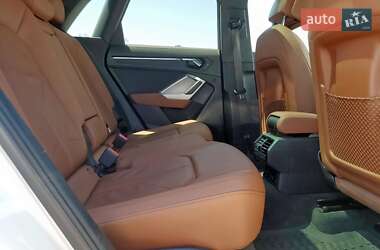 Внедорожник / Кроссовер Audi Q3 2020 в 