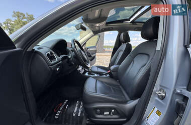 Внедорожник / Кроссовер Audi Q3 2016 в 