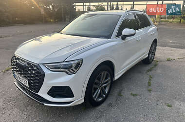 Внедорожник / Кроссовер Audi Q3 2019 в Кривом Роге