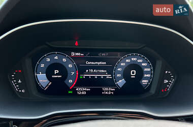Внедорожник / Кроссовер Audi Q3 2019 в 