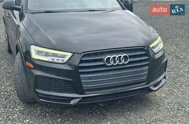 Внедорожник / Кроссовер Audi Q3 2018 в 