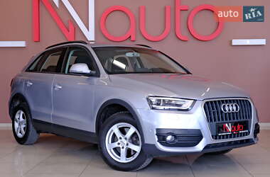 Внедорожник / Кроссовер Audi Q3 2015 в 