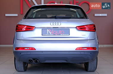 Внедорожник / Кроссовер Audi Q3 2015 в 