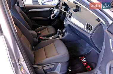 Внедорожник / Кроссовер Audi Q3 2015 в 