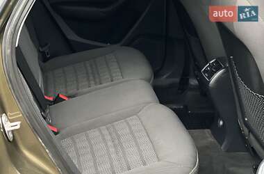 Внедорожник / Кроссовер Audi Q3 2012 в 