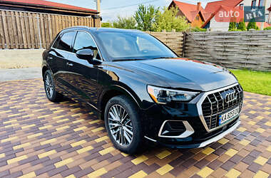 Внедорожник / Кроссовер Audi Q3 2021 в 