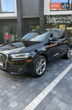 Позашляховик / Кросовер Audi Q3 2014 в Ужгороді