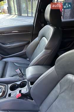 Внедорожник / Кроссовер Audi Q3 2014 в 