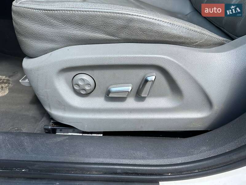 Внедорожник / Кроссовер Audi Q3 2017 в Стрые