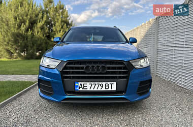 Позашляховик / Кросовер Audi Q3 2016 в Дніпрі