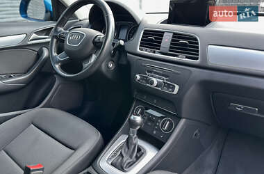 Внедорожник / Кроссовер Audi Q3 2016 в 