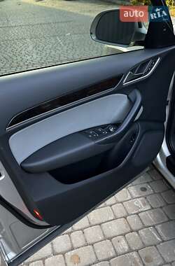 Внедорожник / Кроссовер Audi Q3 2015 в 