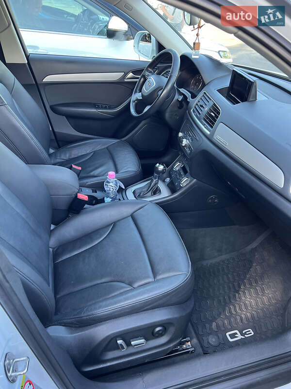 Внедорожник / Кроссовер Audi Q3 2013 в Луцке фото 7 Внедорожник / Кроссовер Audi Q3 2013 в Луцке
