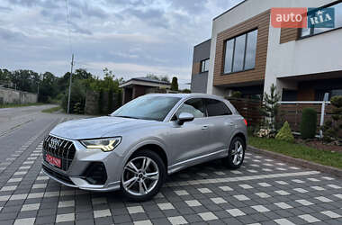 Внедорожник / Кроссовер Audi Q3 2019 в 