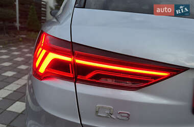 Внедорожник / Кроссовер Audi Q3 2019 в 