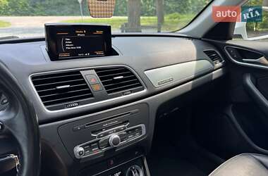 Внедорожник / Кроссовер Audi Q3 2015 в 