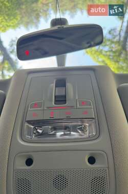 Внедорожник / Кроссовер Audi Q3 2015 в 