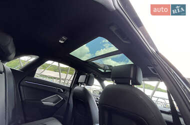 Внедорожник / Кроссовер Audi Q3 2021 в 