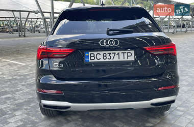 Внедорожник / Кроссовер Audi Q3 2021 в 