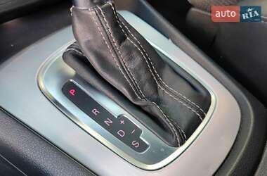 Внедорожник / Кроссовер Audi Q3 2012 в 