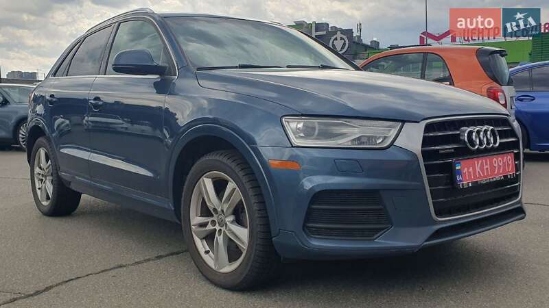 Внедорожник / Кроссовер Audi Q3 2016 в Киеве
