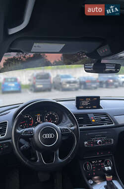 Внедорожник / Кроссовер Audi Q3 2016 в 
