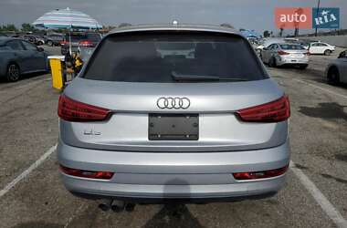 Внедорожник / Кроссовер Audi Q3 2015 в 