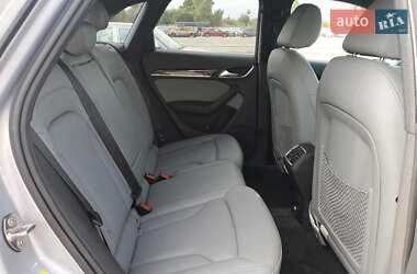 Внедорожник / Кроссовер Audi Q3 2015 в 