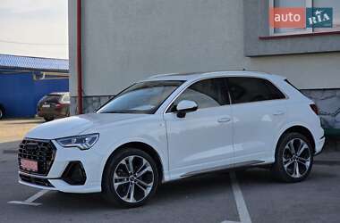 Внедорожник / Кроссовер Audi Q3 2019 в 