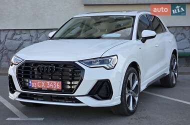 Внедорожник / Кроссовер Audi Q3 2019 в 